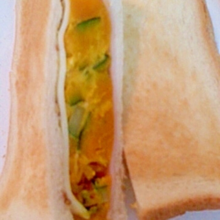 鹿児島県産かぼちゃのチーズサンドイッチ
